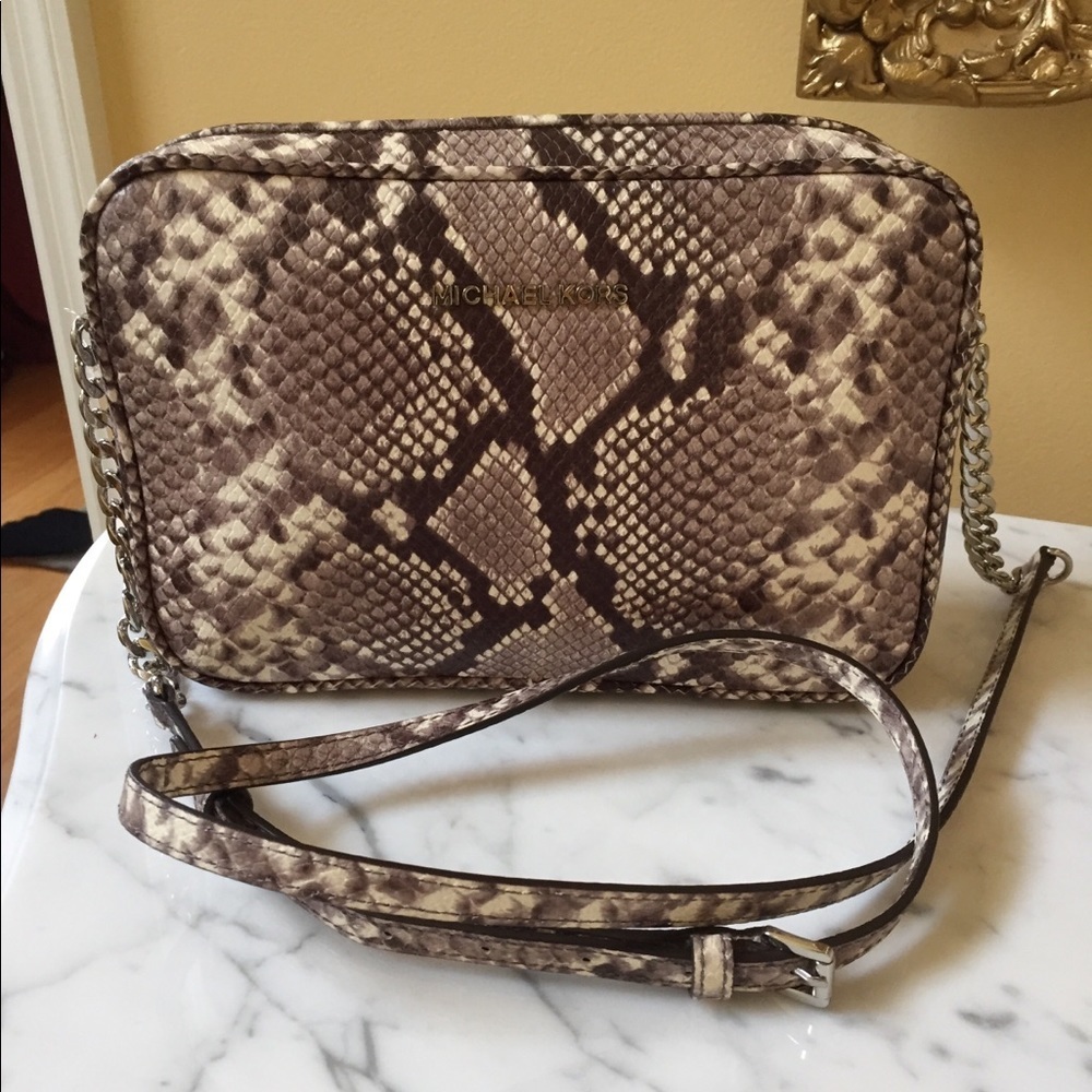 MIchael Kors crossbody NWT - Picture 3 of 8